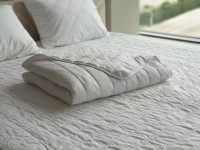 Prekrivač štepani 140x200cm 100g/m2 za jedan krevet